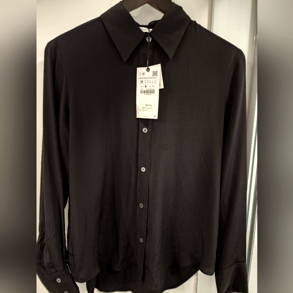 Zara Button up blouse 100% silk BNWT Size M